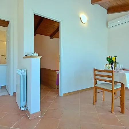 度假居 Casa Nadalina Zuzici