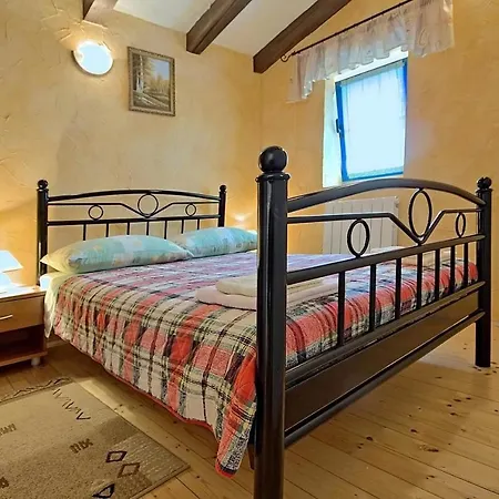Casa Nadalina 度假居 Zuzici