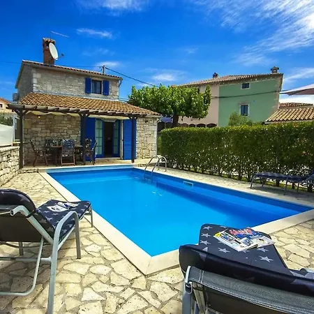 Casa Nadalina 度假居 Zuzici